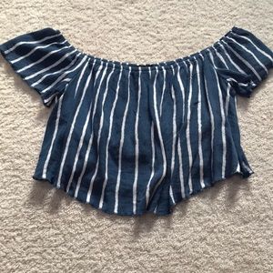 off the shoulder flowy crop top